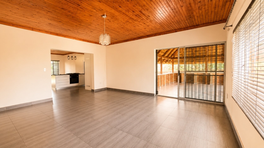 6 Bedroom Property for Sale in Flamwood North West